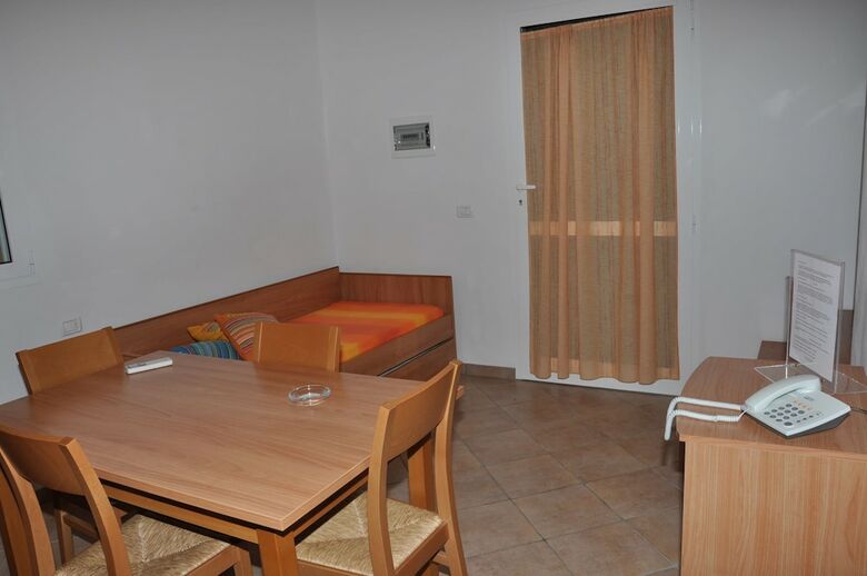 Hotel Residence Le Acacie
