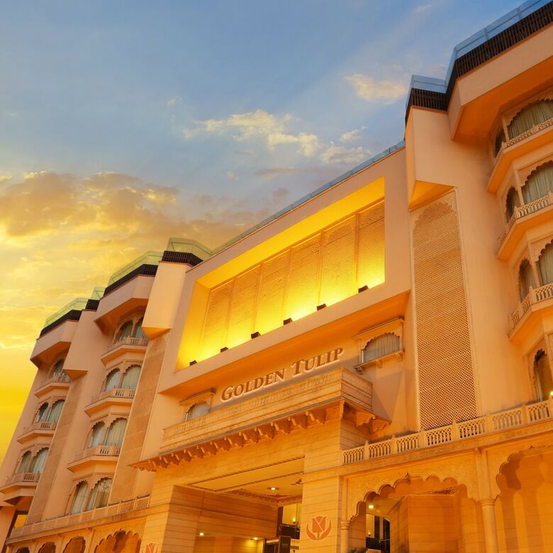 Hotel Golden Tulip Jaipur