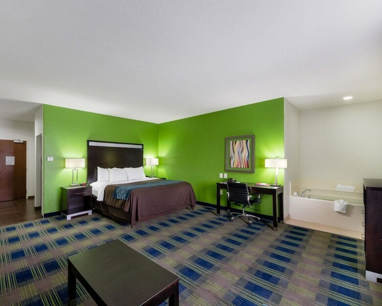 Hotel Comfort Inn & Suites Victoria North