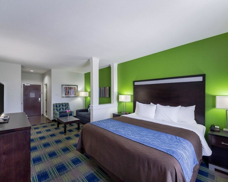 Hotel Comfort Inn & Suites Victoria North