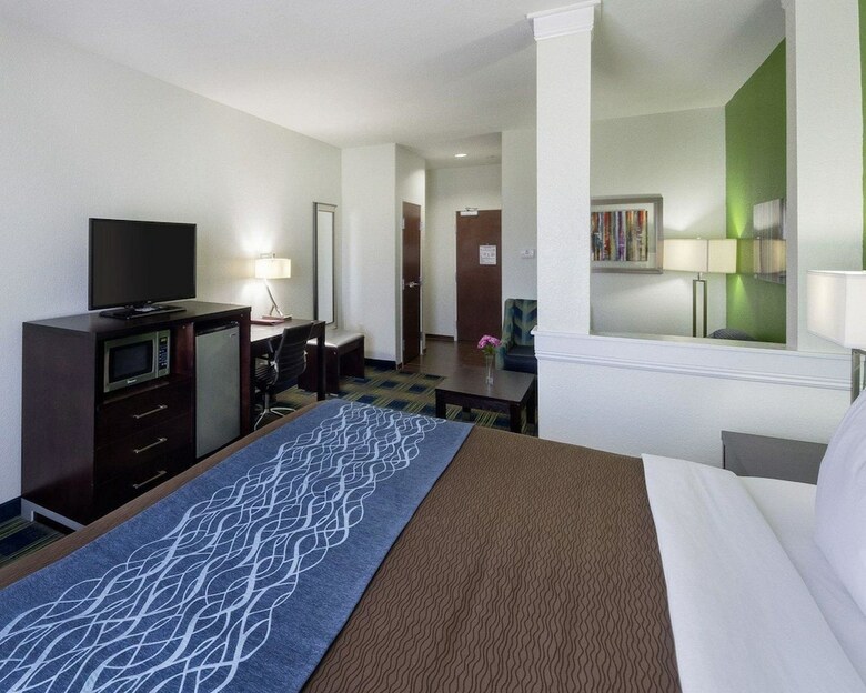 Hotel Comfort Inn & Suites Victoria North