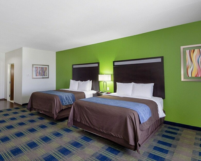 Hotel Comfort Inn & Suites Victoria North