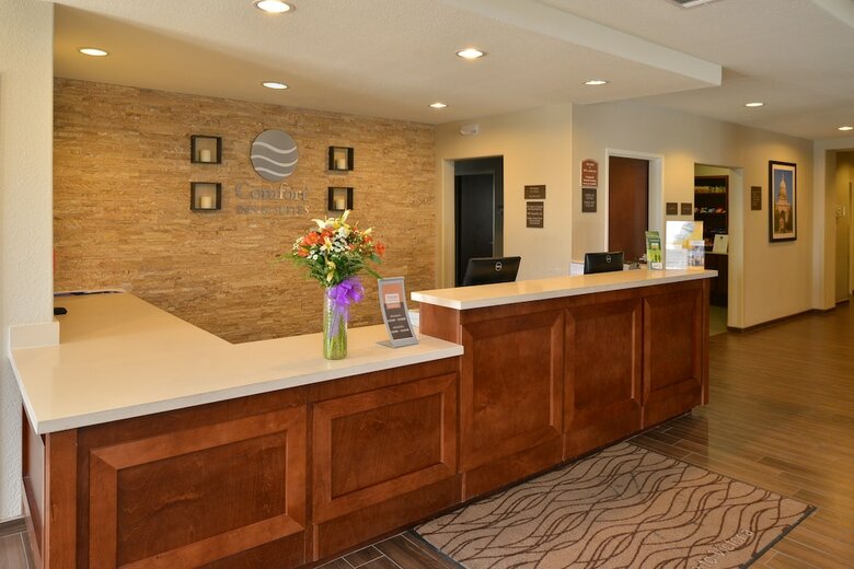 Hotel Comfort Inn & Suites Victoria North