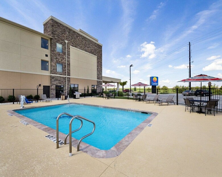 Hotel Comfort Inn & Suites Victoria North