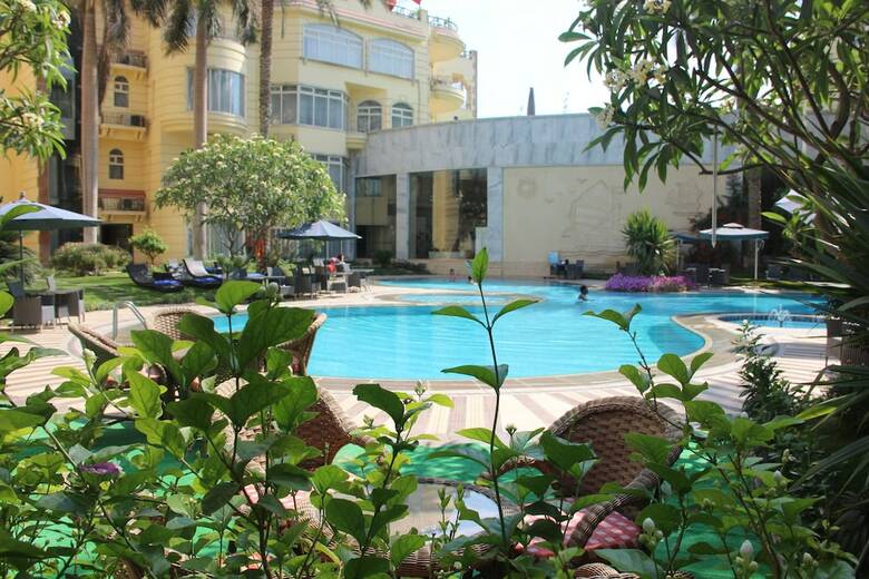 Soluxe Cairo Hotel