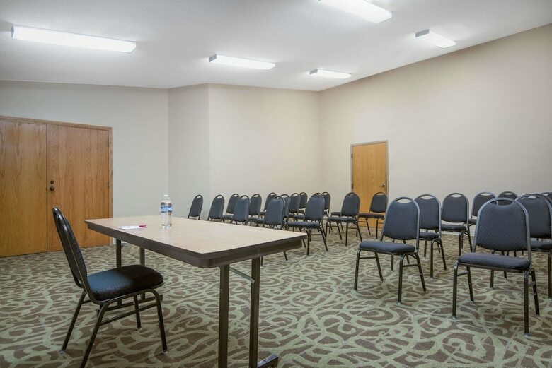 Hotel Ramada By Wyndham Columbus North