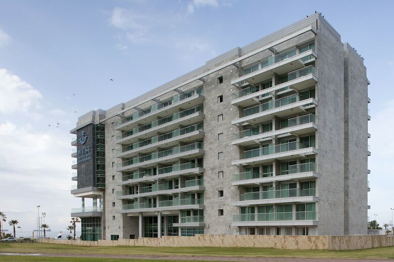 Hotel West All Suite Boutique Ashdod