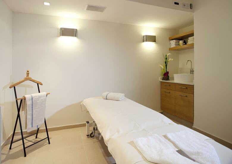 Hotel West All Suite Boutique Ashdod