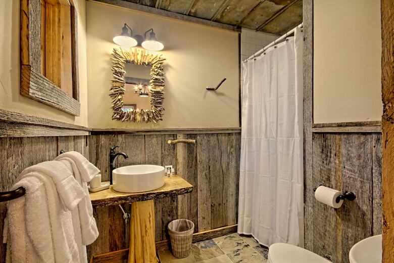 Lake Rabun Hotel & Restaurant