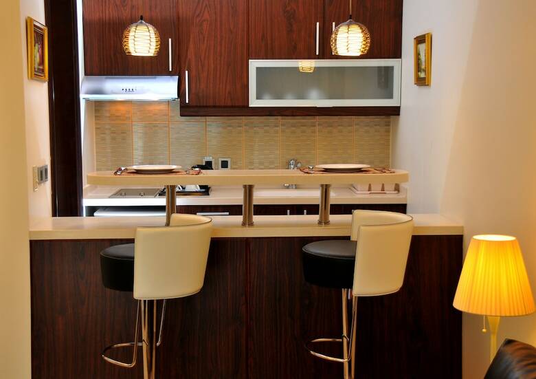 Aparthotel Dolphin Royal Suites