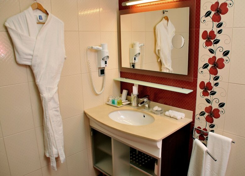 Aparthotel Dolphin Royal Suites