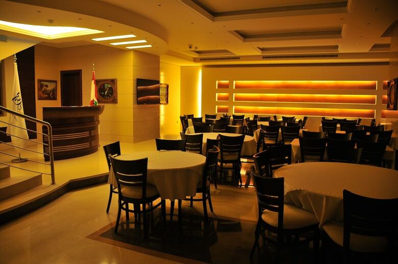 Aparthotel Dolphin Royal Suites
