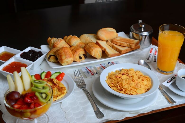 Aparthotel Dolphin Royal Suites