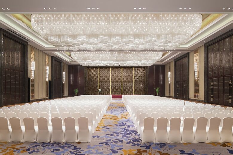 Hotel Wanda Realm Harbin