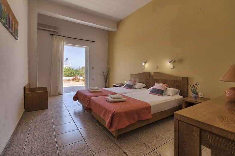 Anthemis Apartment