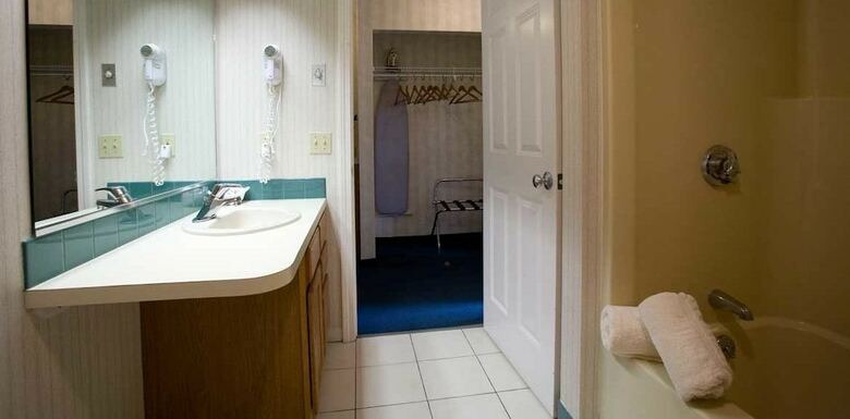 Hotel Winnapaug Inn