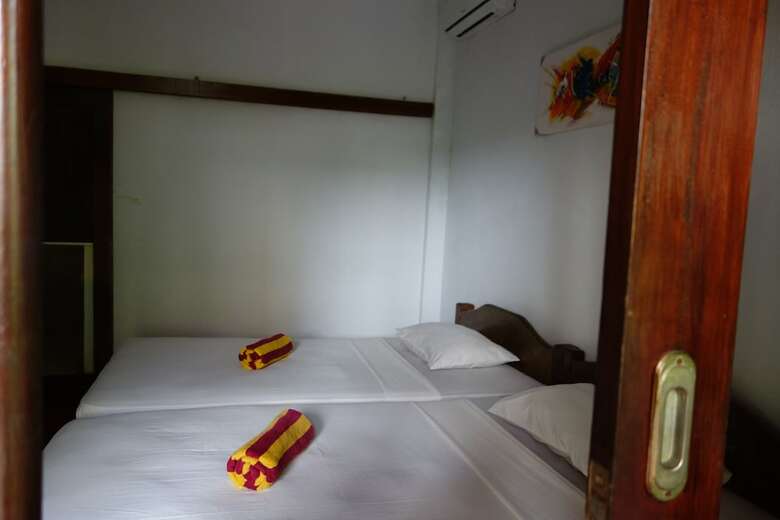Bed & Breakfast Banana Leaf Bungalows