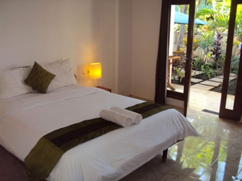 Bed & Breakfast Banana Leaf Bungalows