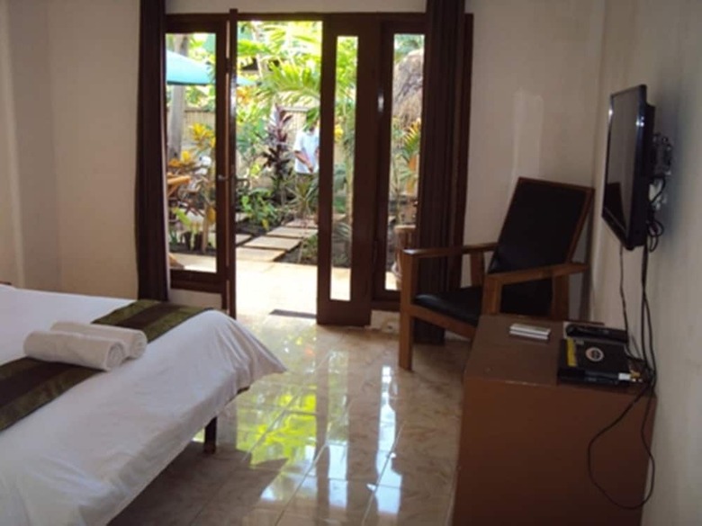 Bed & Breakfast Banana Leaf Bungalows