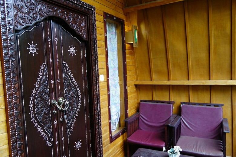 Bed & Breakfast Banana Leaf Bungalows