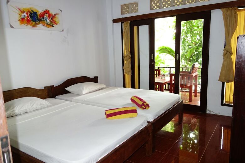 Bed & Breakfast Banana Leaf Bungalows