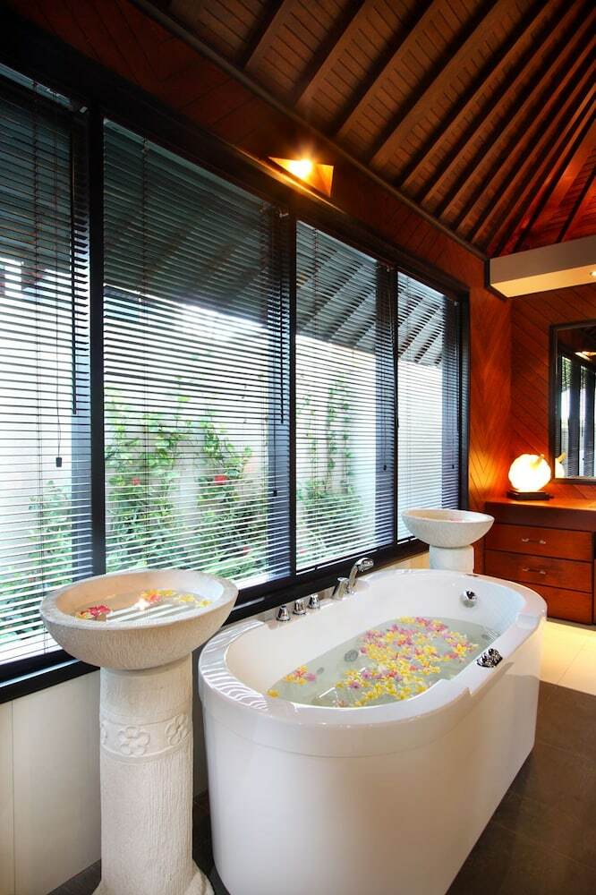 Airis Luxury Villas & Spa