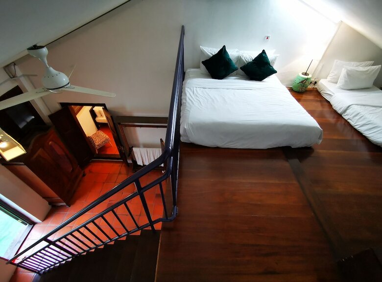 Hotel East Indies Mansion