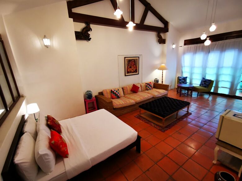 Hotel East Indies Mansion