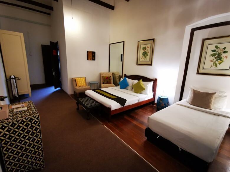 Hotel East Indies Mansion