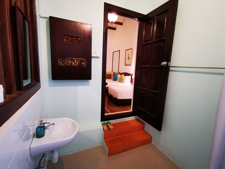 Hotel East Indies Mansion
