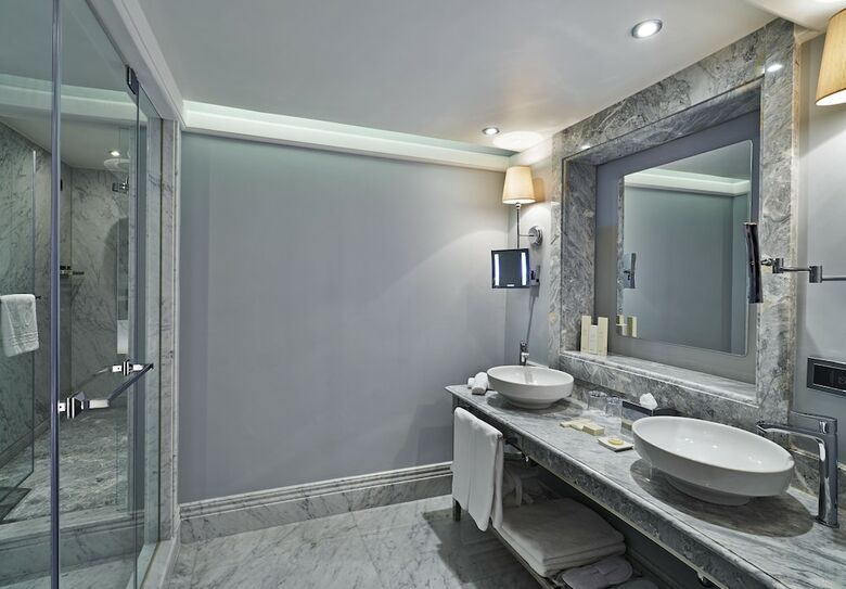 The House Hotel Karakoy