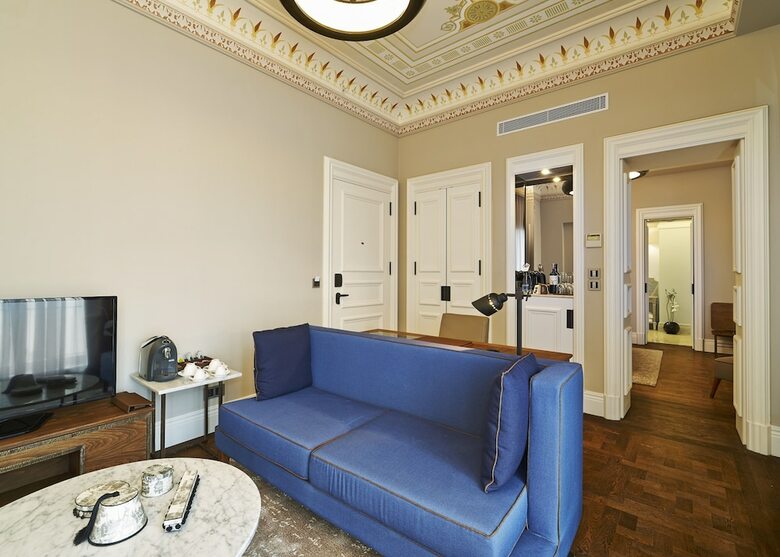 The House Hotel Karakoy