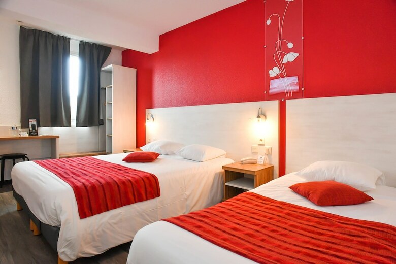 Brit Hotel Confort Saint-l�