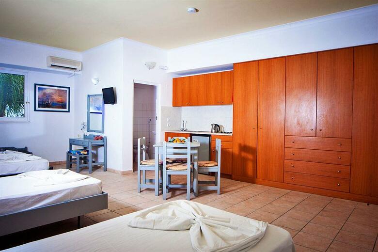 Apartamentos Falirala Central