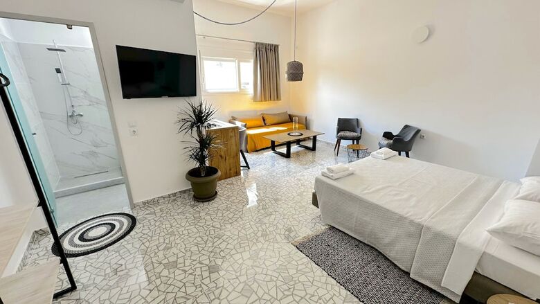 Apartamentos Falirala Central