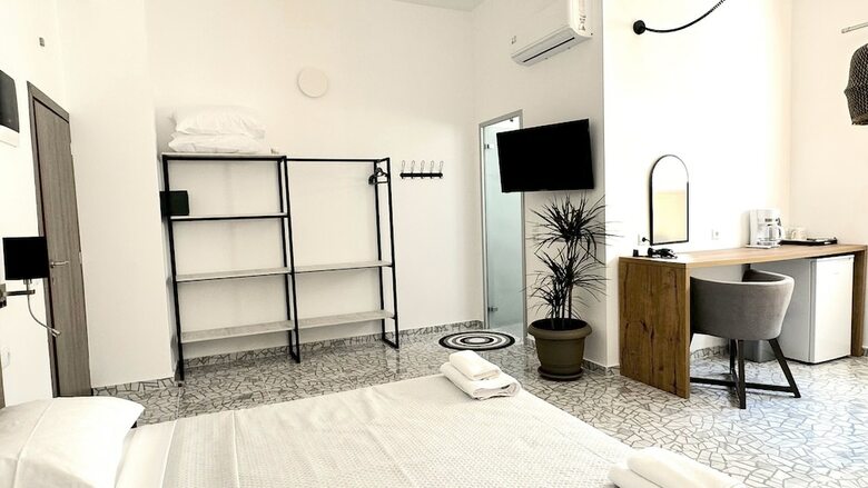 Apartamentos Falirala Central
