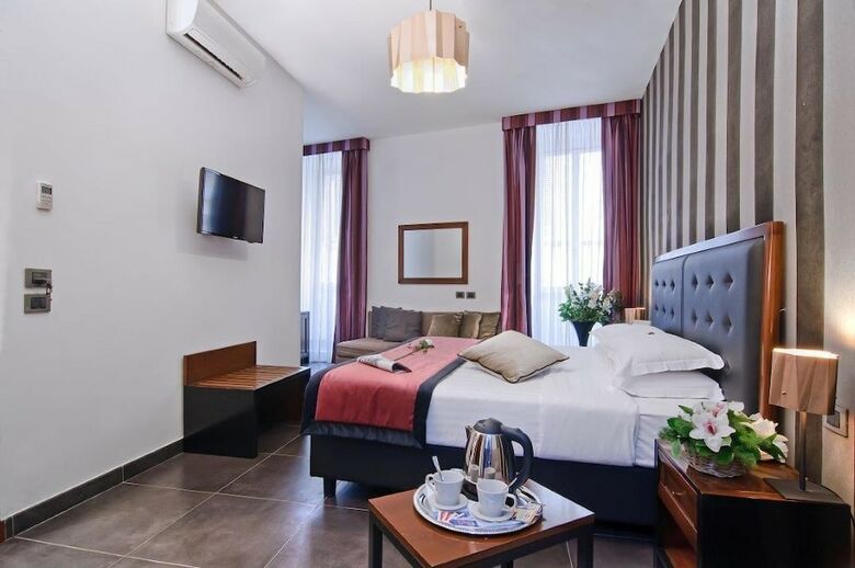 Hotel Navona Colors