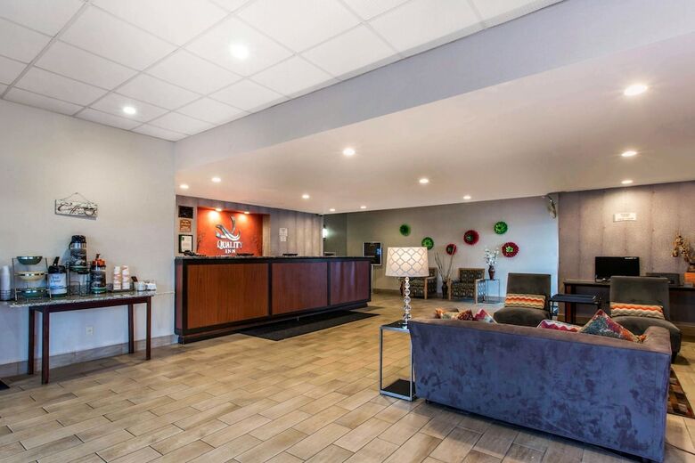 Hotel Quality Inn West Springfield