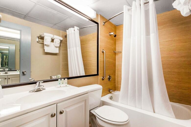 Hotel Quality Inn West Springfield