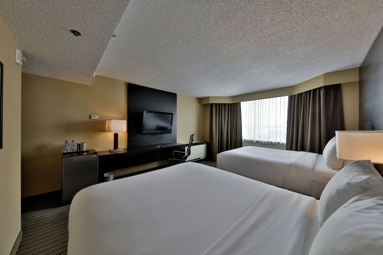 Radisson Hotel & Convention Center Edmonton