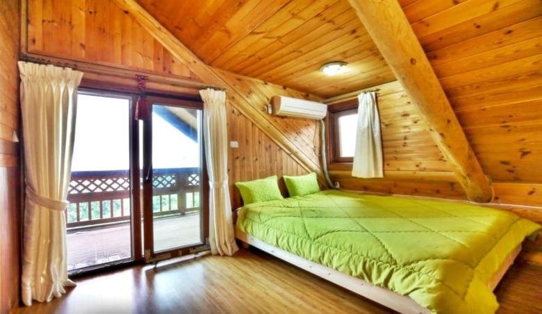 Hotel Jeju Jungmun Log Pension & Resort