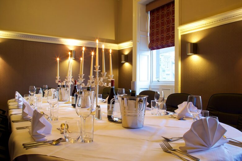Carlisle, Sure Hotel Collection By Best Western