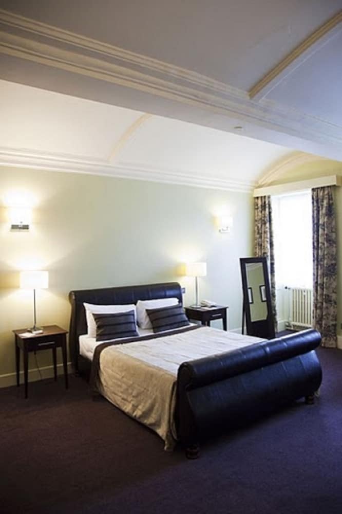 Carlisle, Sure Hotel Collection By Best Western