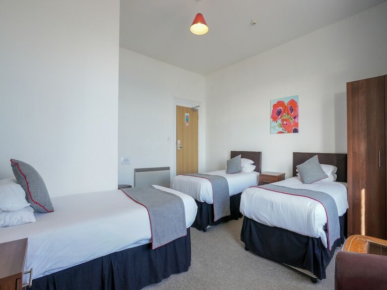 Oyo Shanklin Beach Hotel