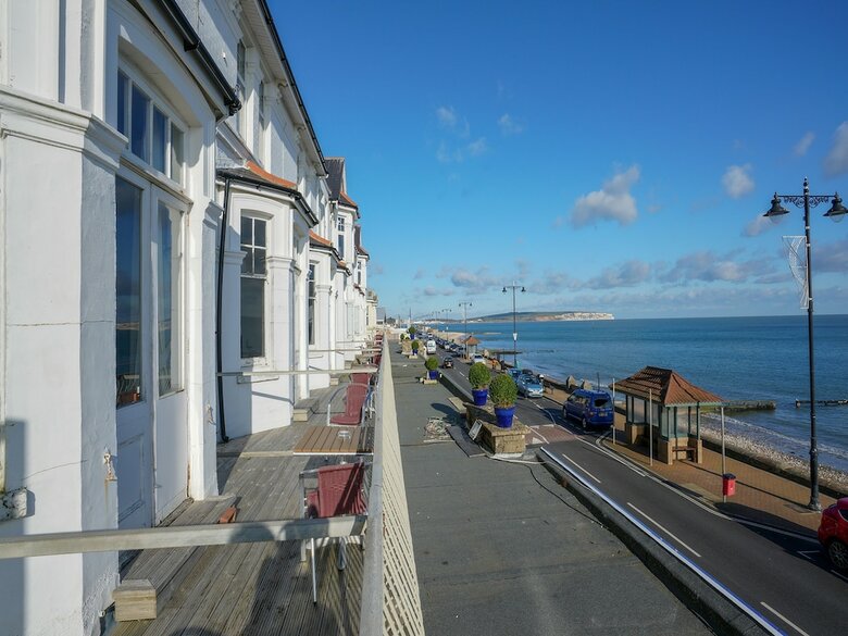 Oyo Shanklin Beach Hotel