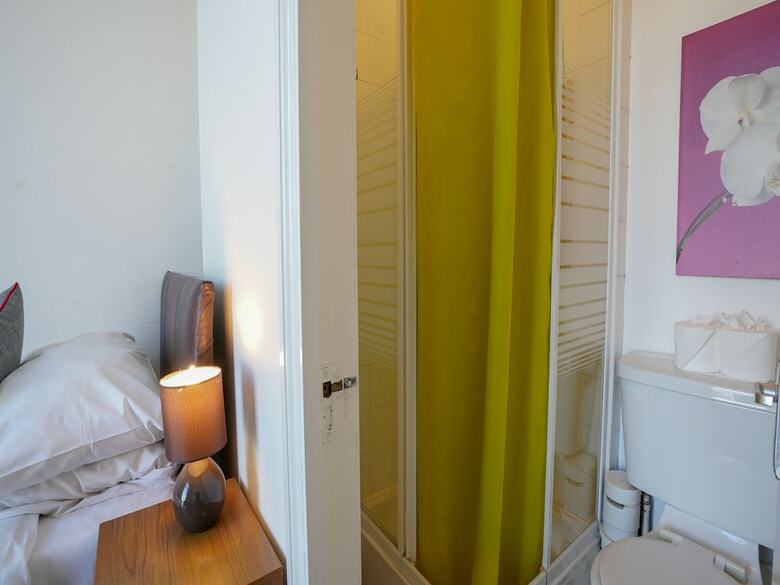 Oyo Shanklin Beach Hotel