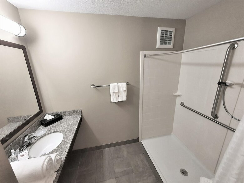 Hotel Comfort Inn & Suites