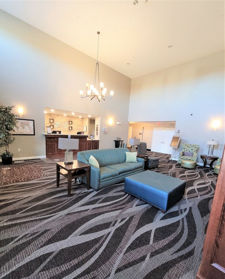 Hotel Comfort Inn & Suites