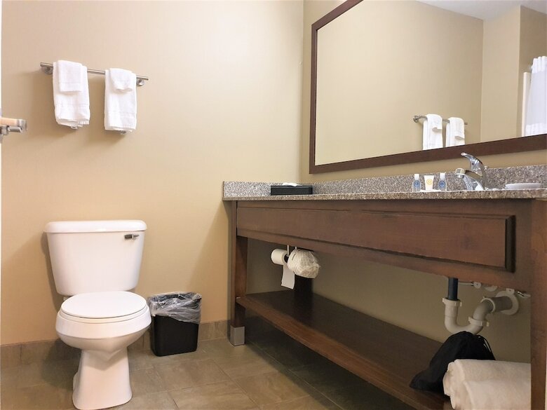 Hotel Comfort Inn & Suites