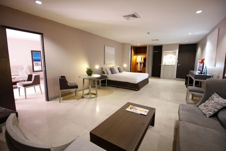 Hotel Tropicana